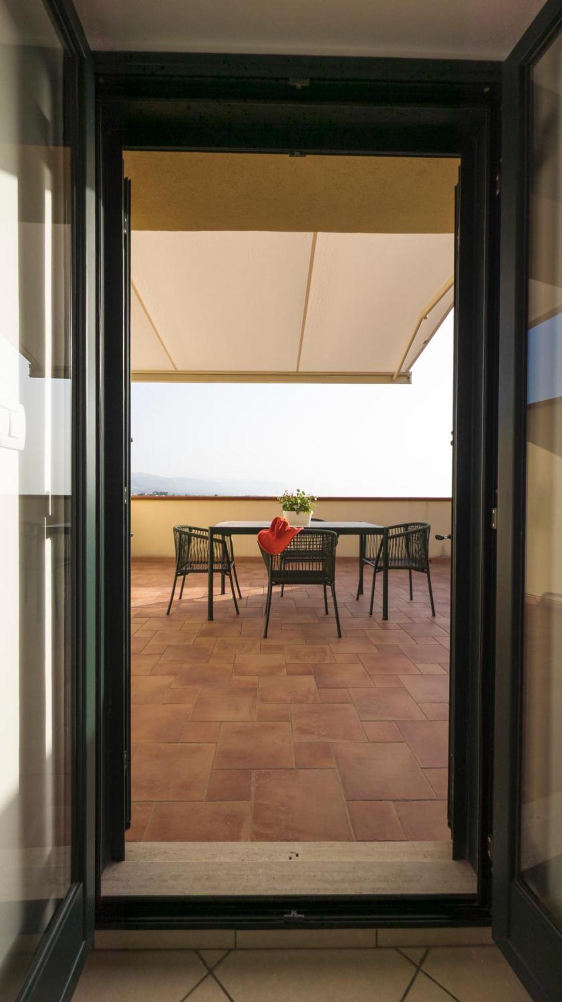 Magico Apartments - 450M Dalla Spiaggia Capo d'Orlando Exterior photo