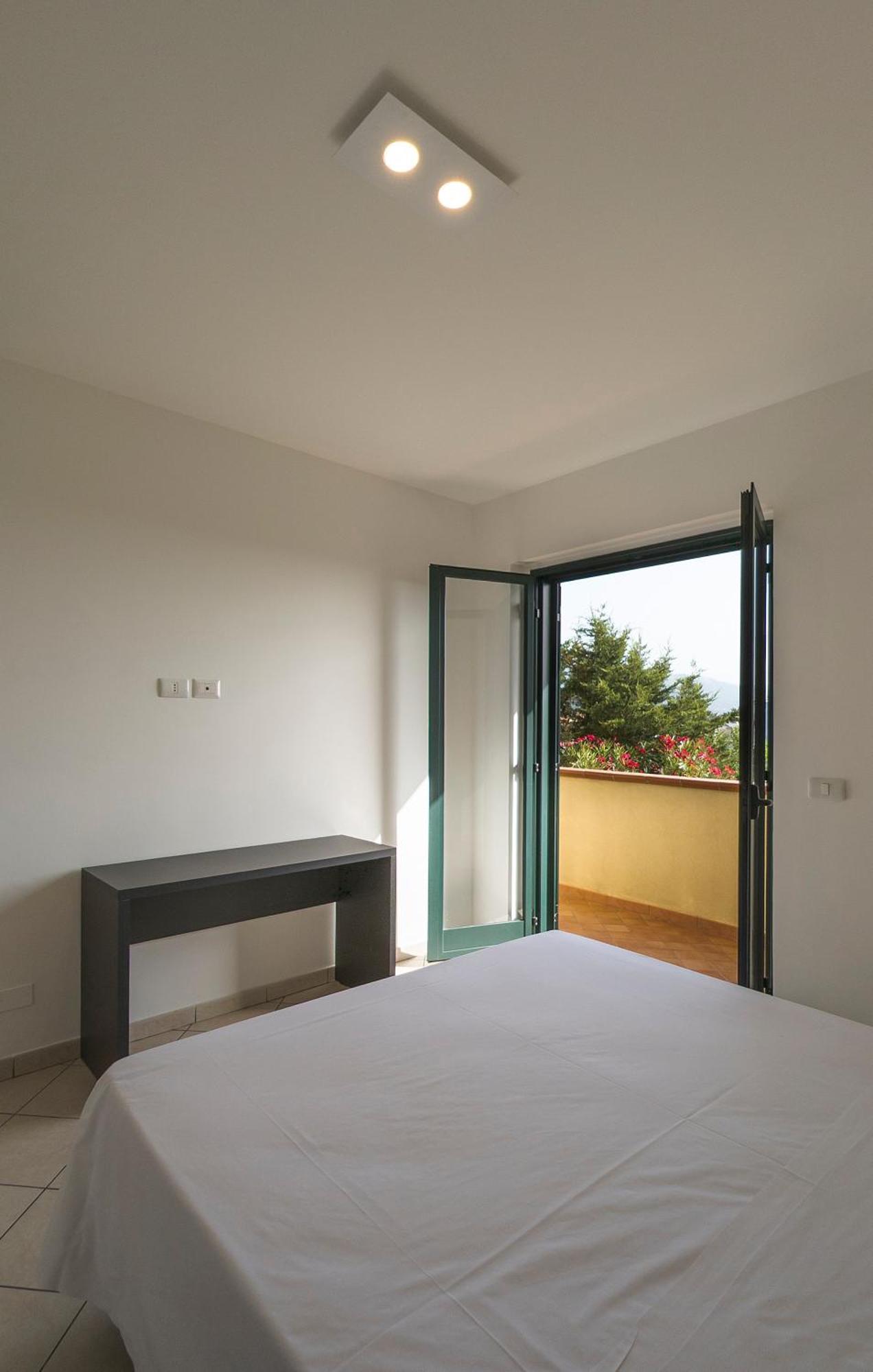 Magico Apartments - 450M Dalla Spiaggia Capo d'Orlando Exterior photo
